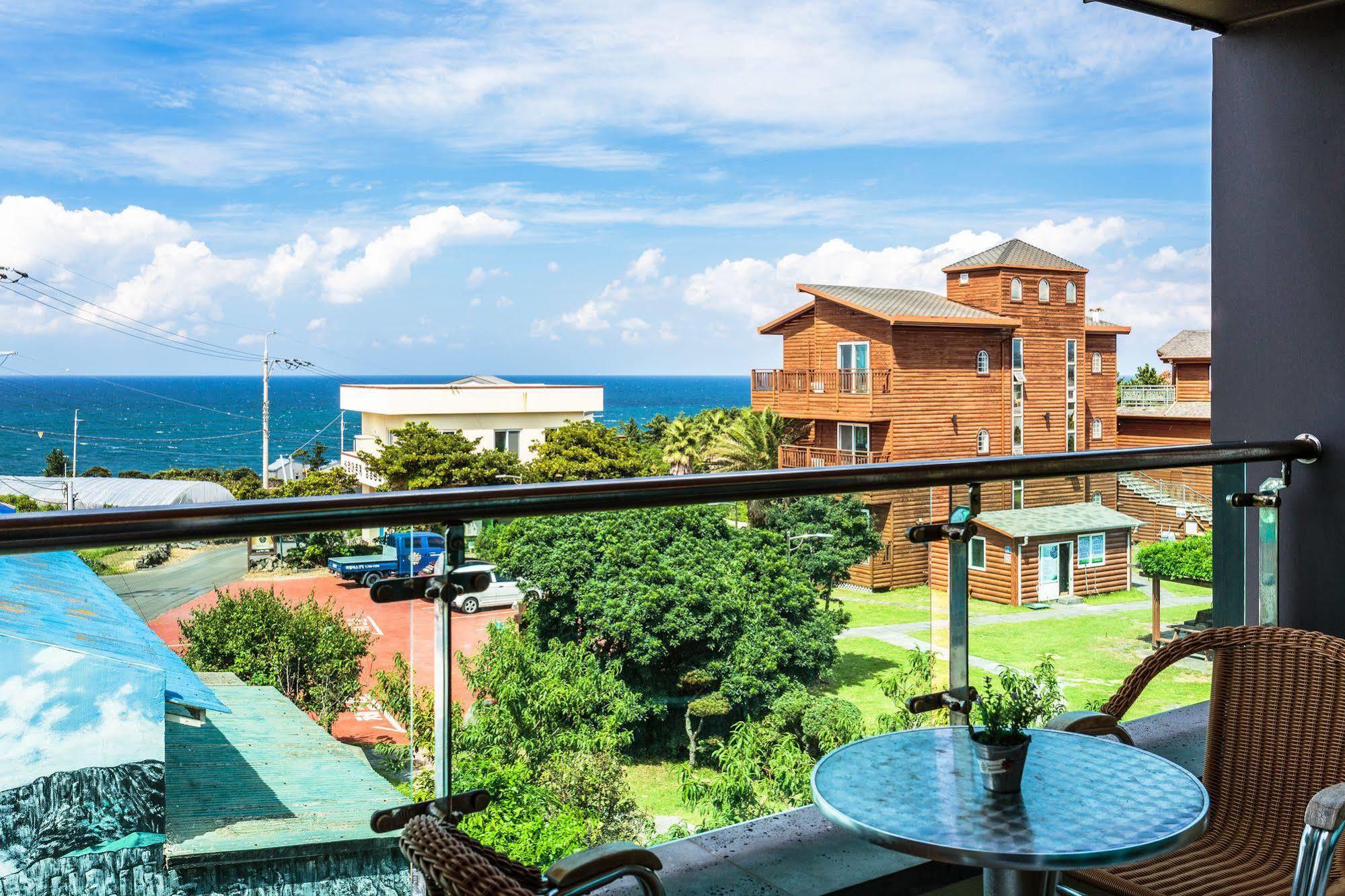 Cadelhas Hotel Jeju Exterior foto
